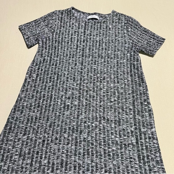 Abercrombie & Fitch Ribbed Short Sleeve Knit Dress Dark Gray & White Size XS - Picture 9 of 10